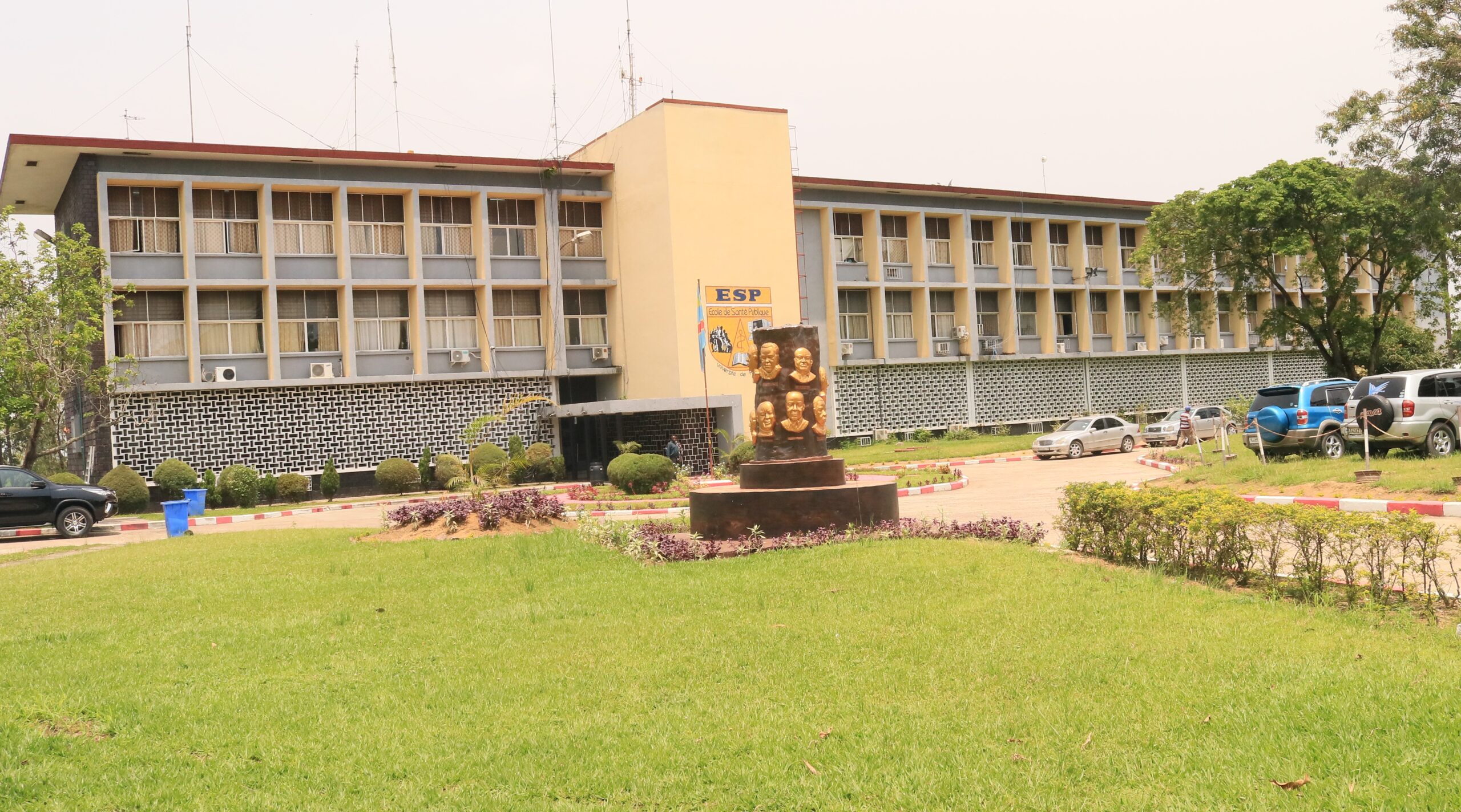 COMMUNIQUÉ DE PRESSE DE L’ÉCOLE DE SANTÉ PUBLIQUE DE L'UNIVERSITÉ DE ...
